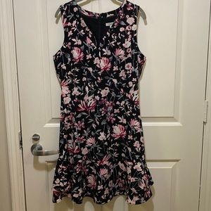 White House Black Market Black/Pink/White Floral Dress